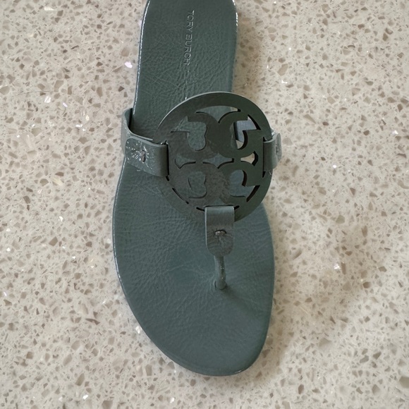 Tory Burch Miller patent leather sandals - Picture 6 of 6